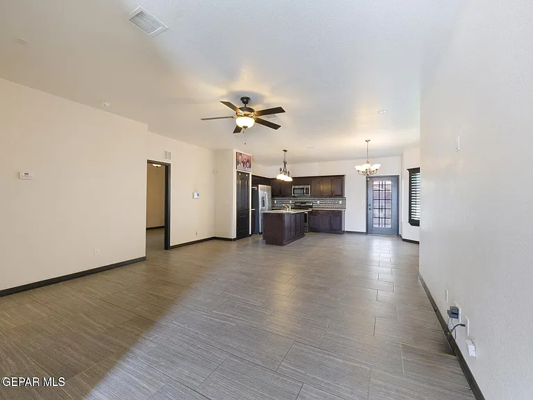 11629 Grotto Bay Ct — Photo 2