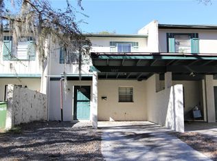 5227 Tennis Court Cir, Tampa, FL 33617
