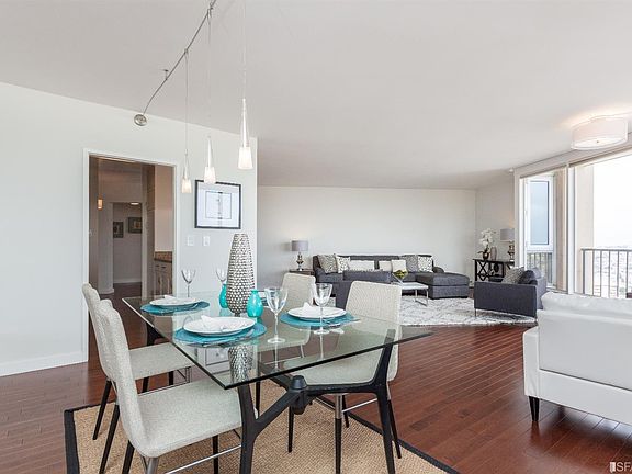 4th image of 1200 Gough St Unit 22A