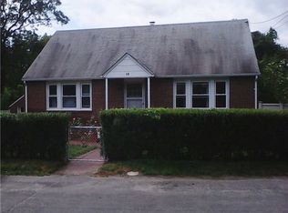 12 Somerset Pl, Deer Park, NY 11729