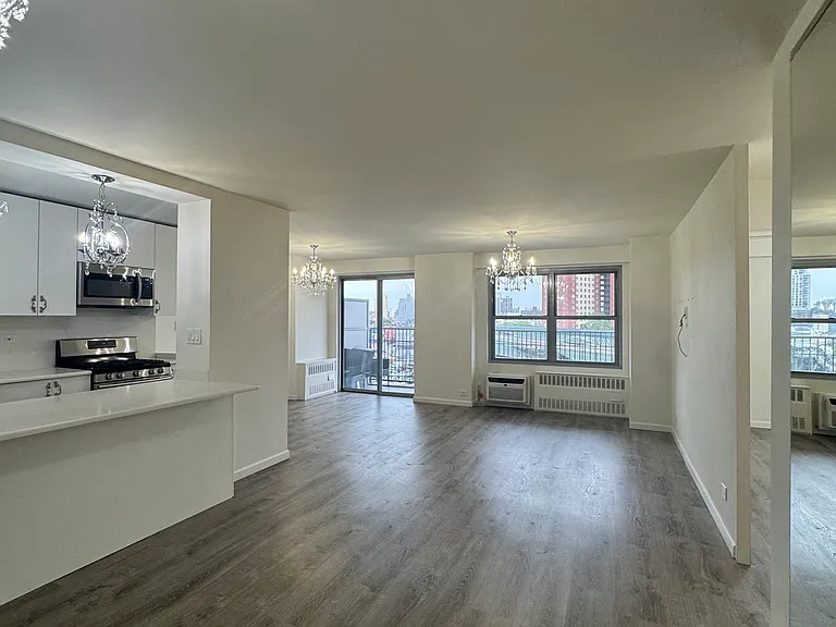 601 Surf Ave #6 — Photo 6