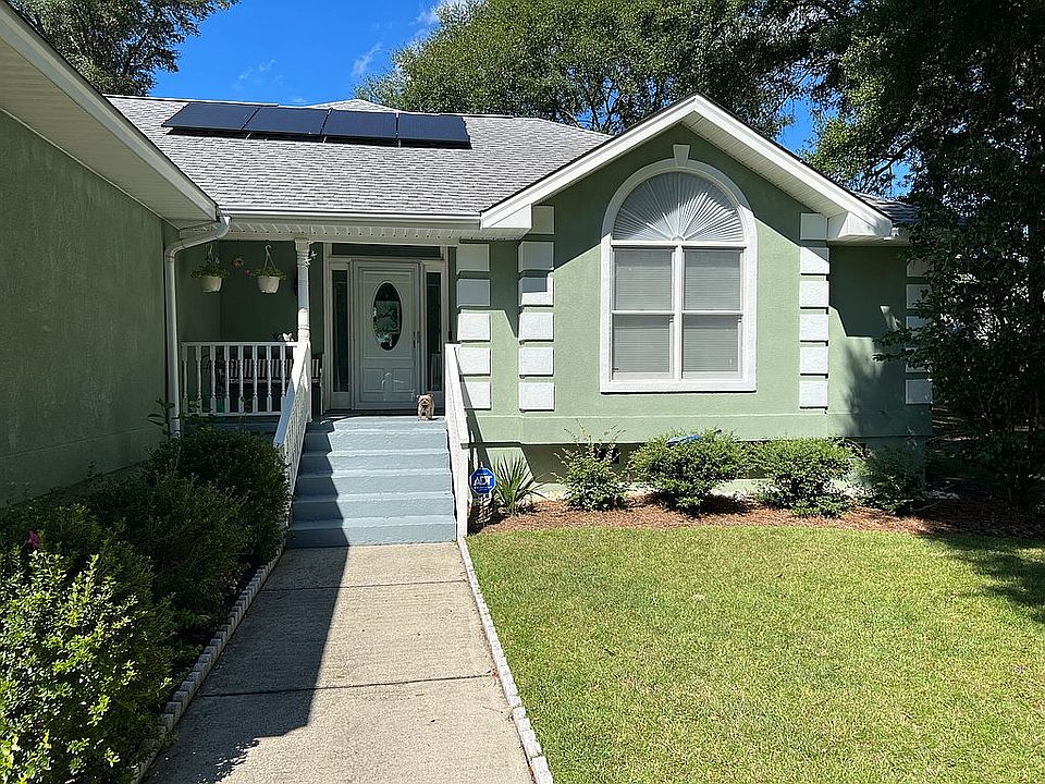2nd image of 210 Shoreline Dr W