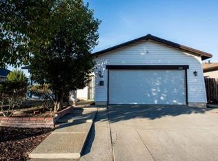 1048 Meadowlark Dr, Fairfield, CA 94533