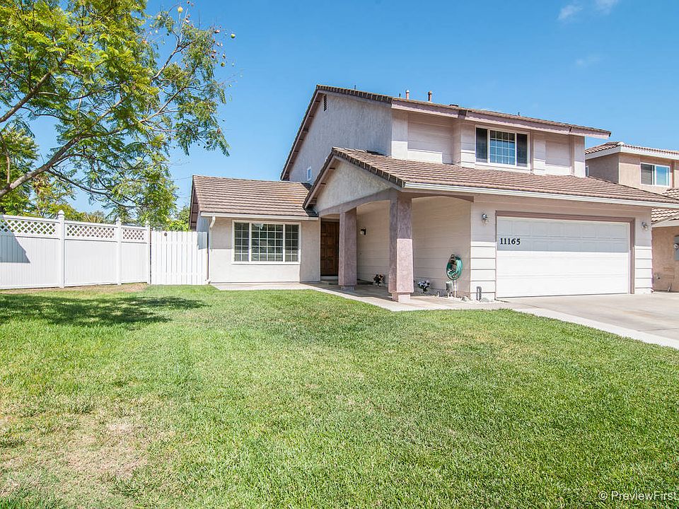 1st image of 11165 Birds View Ct