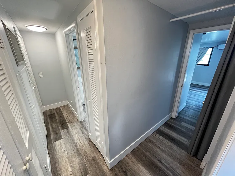 1412 NE 17th Ct #1-2 — Photo 3