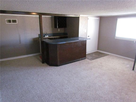 5th image of 2133 Kingsdale Dr