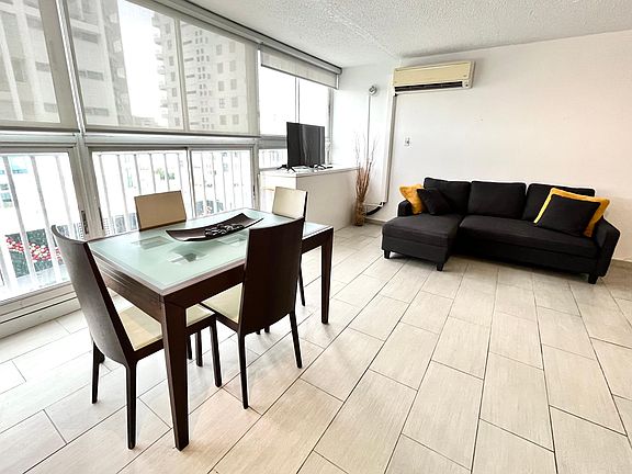 3rd image of 1035 Avenue Ashford #401