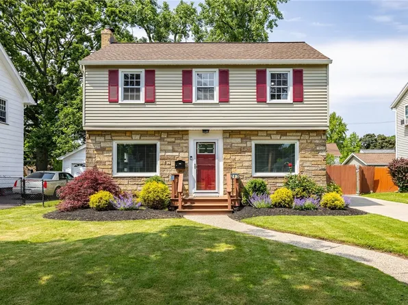 262 Barry Rd, Rochester, NY 14617