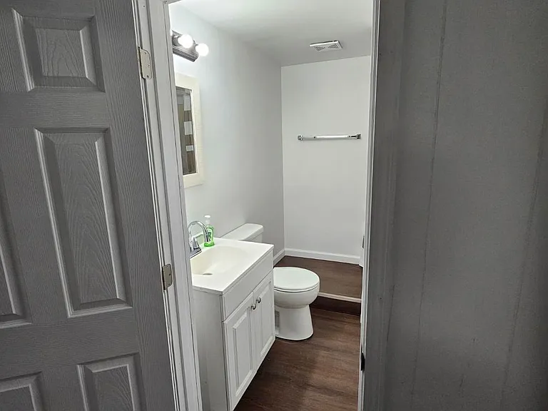 5005 Chase St — Photo 8