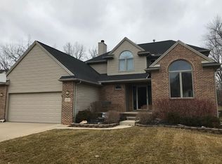 2467 Wildwood Trl, Saline, MI