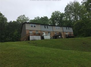 1819 Winding Hill Dr, Charleston, WV