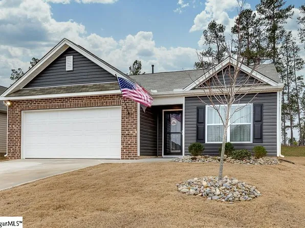 727 Wolverine Ln, Woodruff, SC 29388