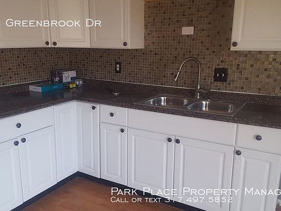 3rd image of 1314 N Greenbrook Dr