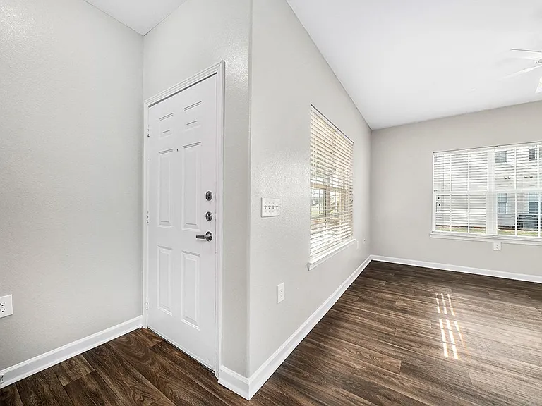 Maple Village Apartments — Photo 86