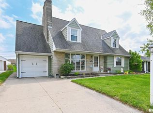 606 W Ridgemont Rd, Peoria, IL 61614