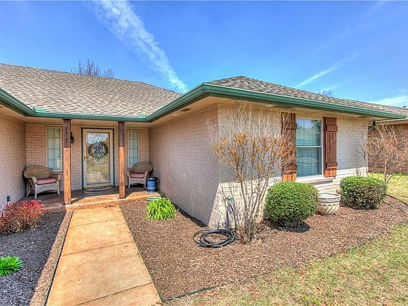 3rd image of 11709 Price Dr