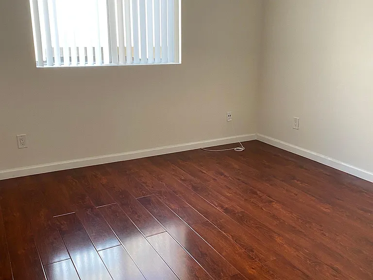 501 E Magnolia Blvd #202 — Photo 6