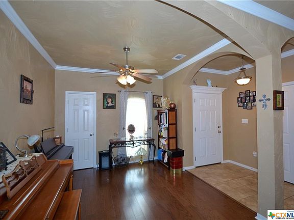 5th image of 2411 Merle Dr