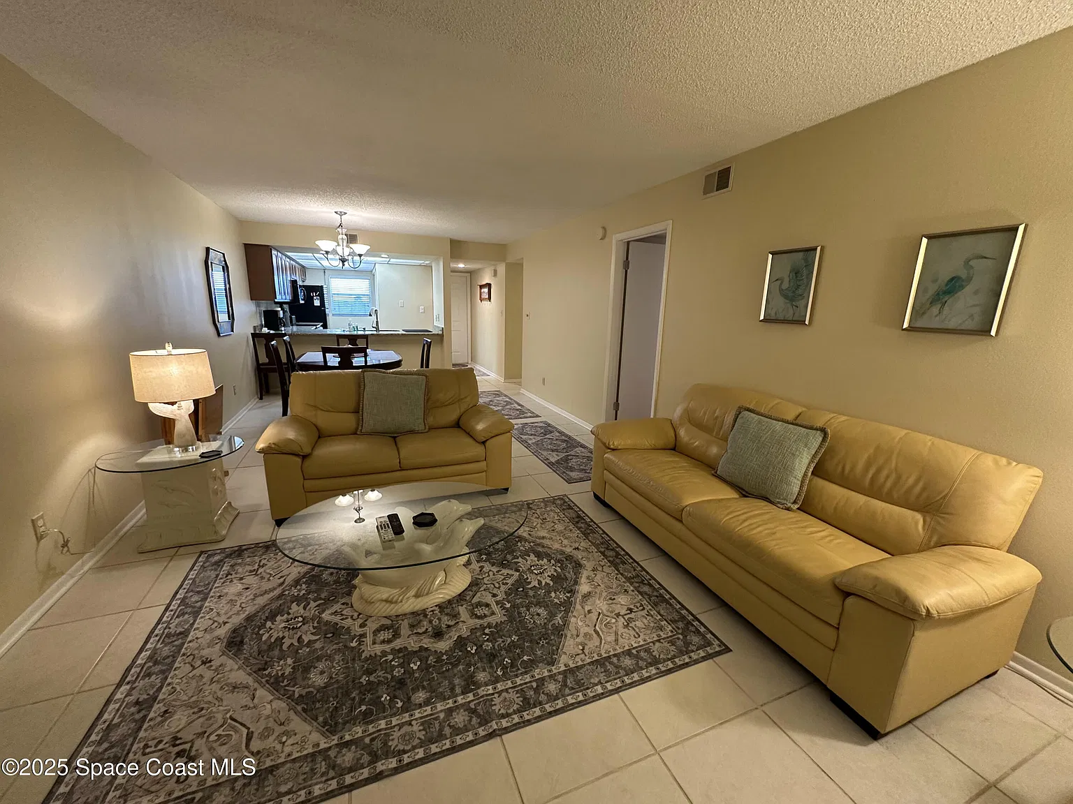 3 bed, 2.0 bath, 1453 sqft, $3,800 — Photo 3