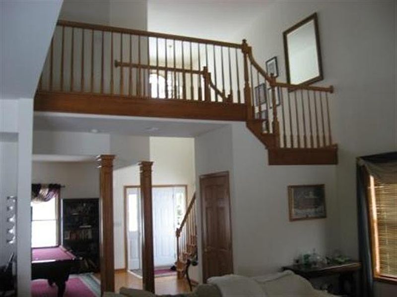 3rd image of 6 MALLARD Drive