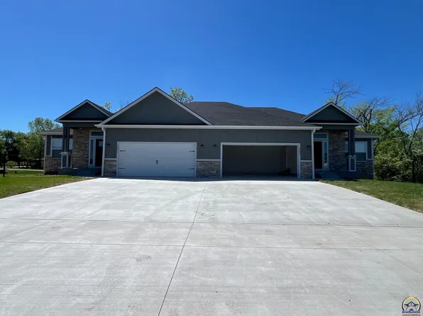 3309 SE Blazing Star Dr, Topeka, KS 66609