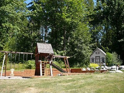Play House & Swing