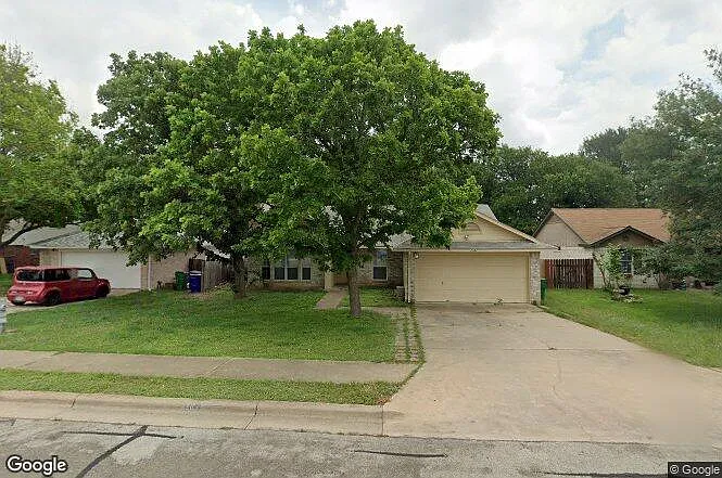 2302 Yaupon Trl — Photo 11