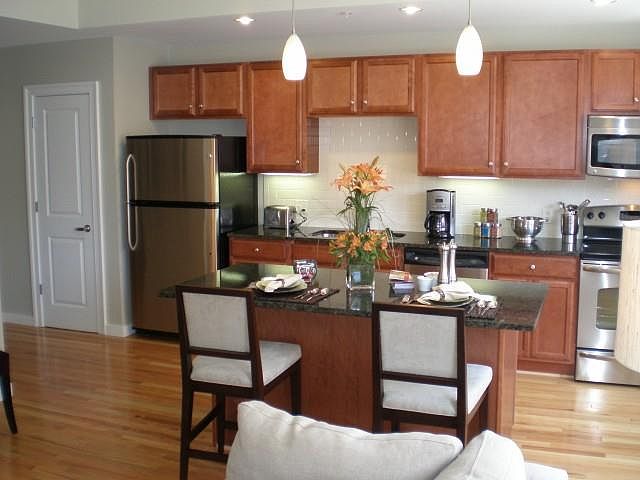 1st image of 230 N 6th St Unit 302