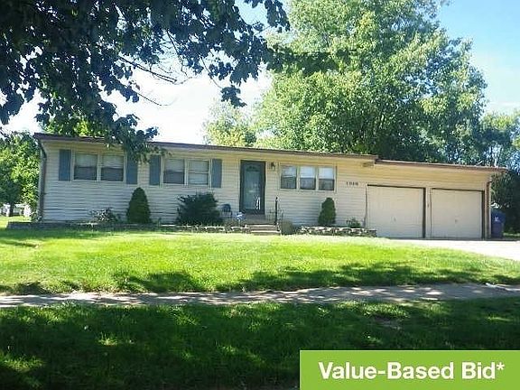 2nd image of 1010 Bellarmine Ln