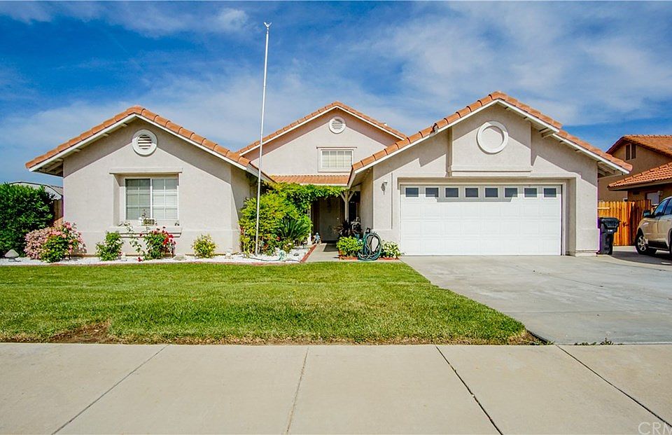1st image of 15498 Amber Pointe Dr