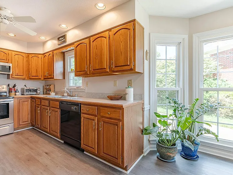 3904 Vantage Pl — Photo 7