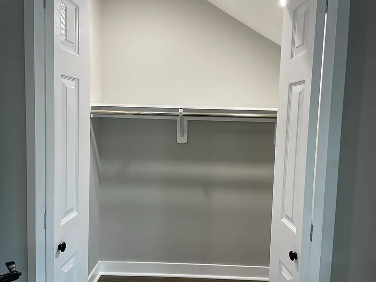 1532 Mayfield Rd — Photo 5