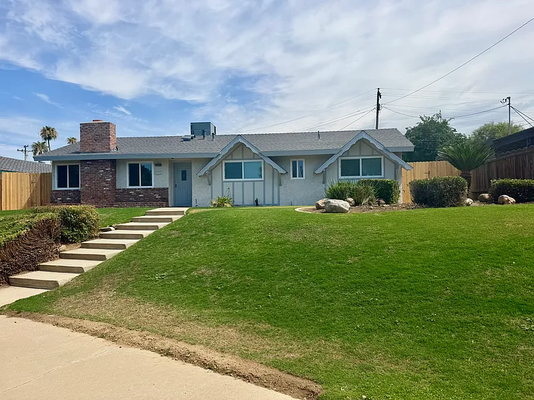 4104 Coronado Ave — Photo 1