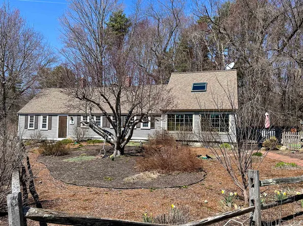 92 Main Street, Atkinson, NH 03811