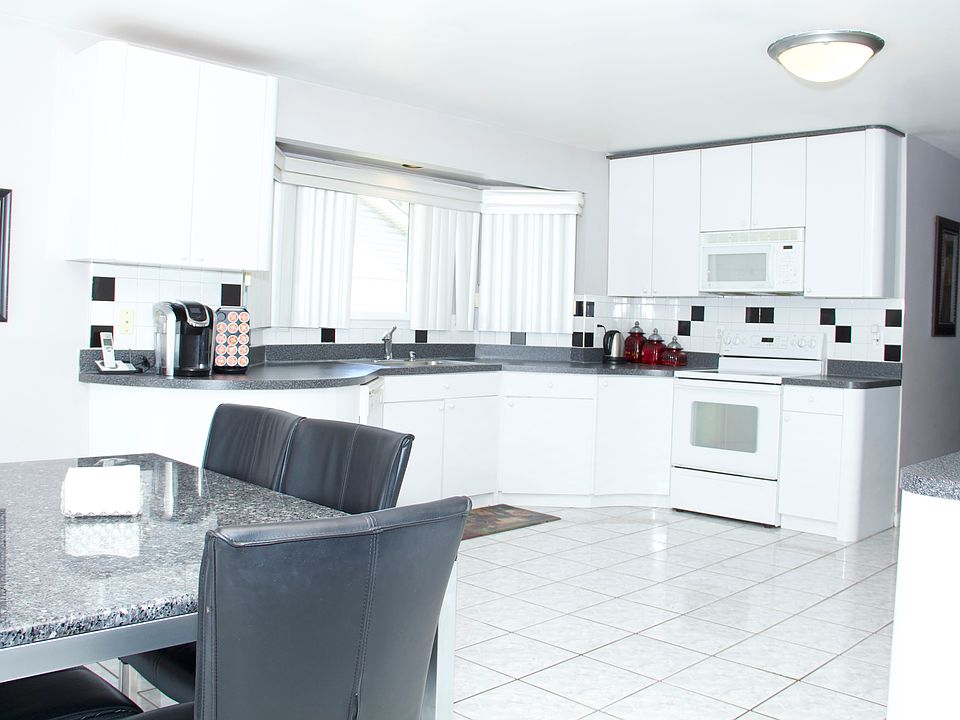 1st image of 6184 Burroughs Ave