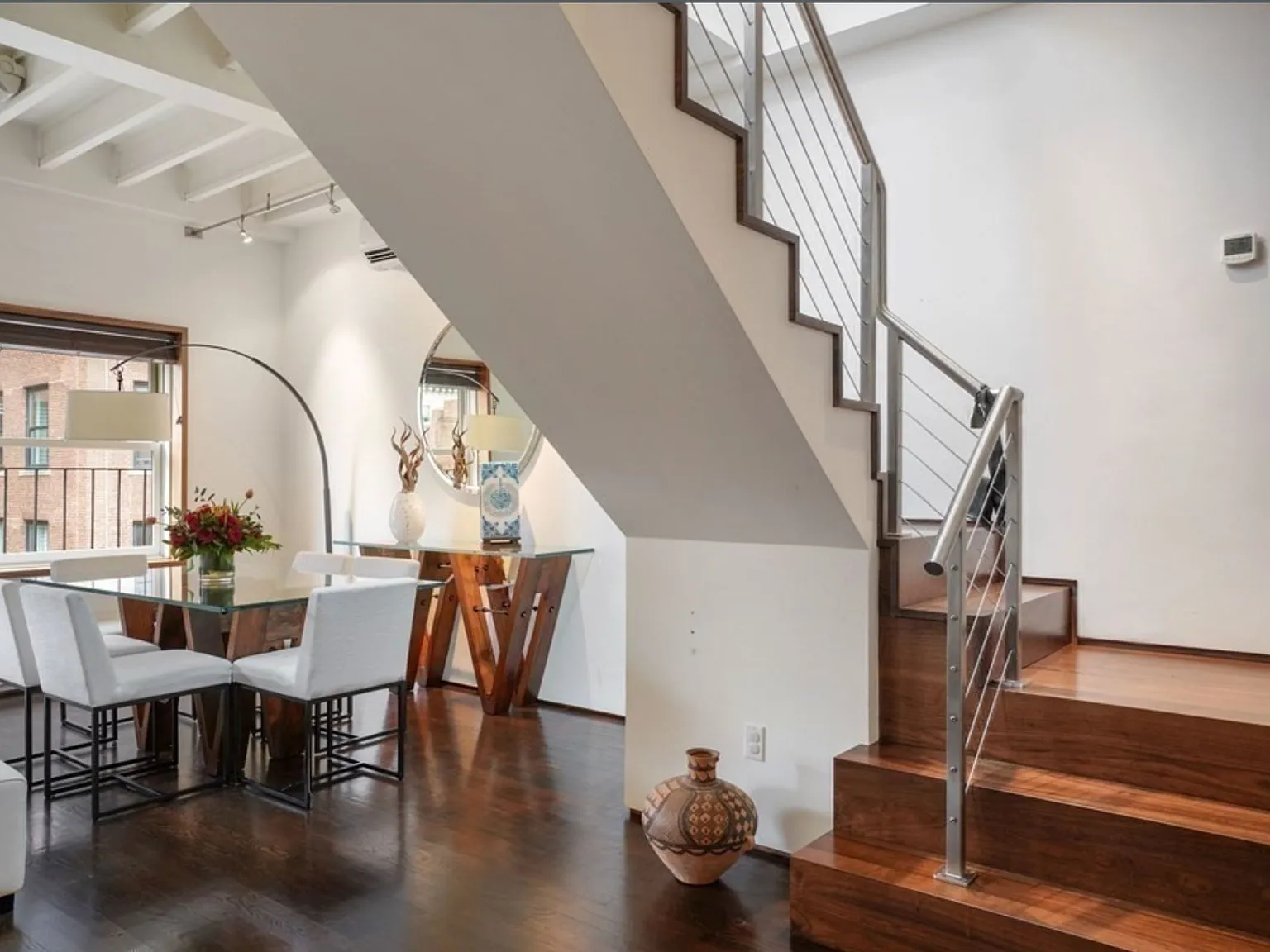 2 bed, 2.0 bath, 1490 sqft, $10,000 — Photo 4