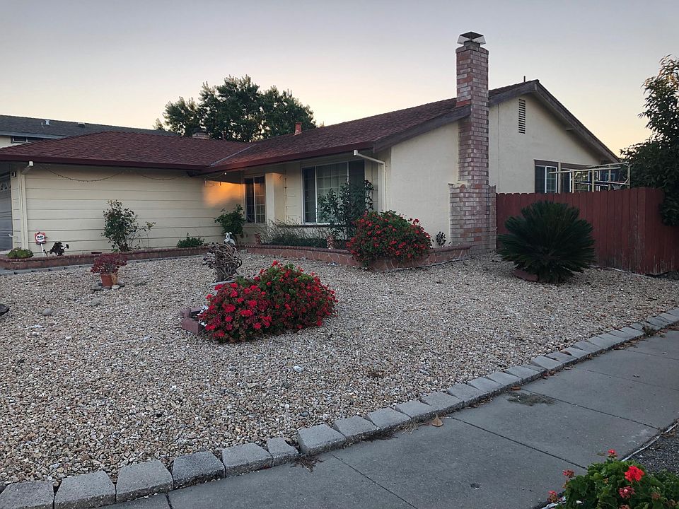 1st image of 33823 Cassio Cir
