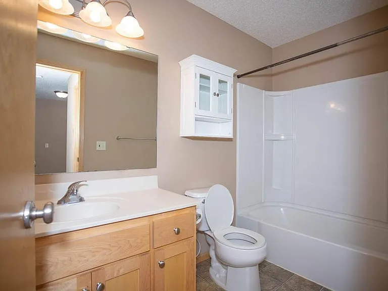 3175 Frontier Dr — Photo 18
