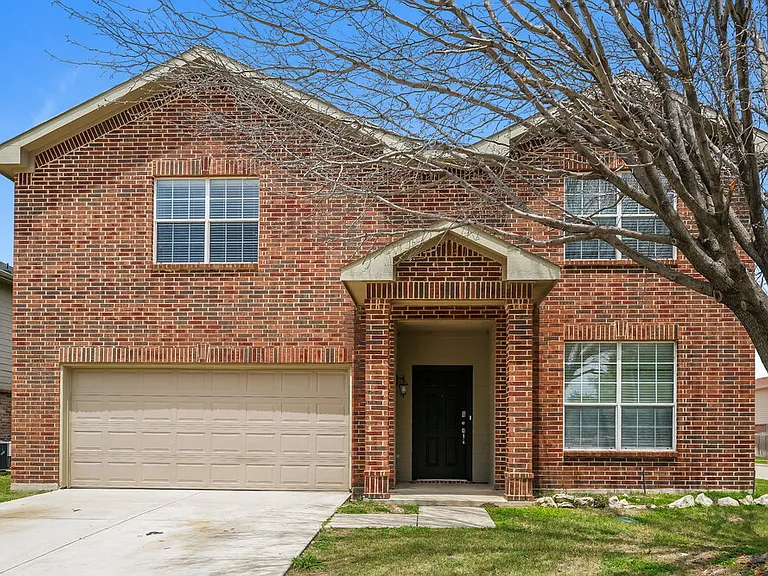 8500 Shallow Creek Dr — Photo 1