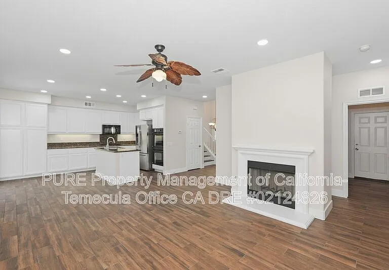 29754 Maxmillian Ave — Photo 5