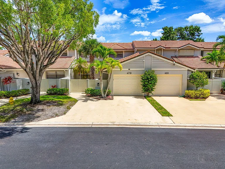 479 Prestwick Cir — Photo 60