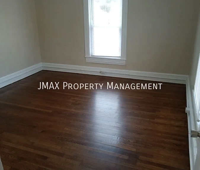 502 Rutherford Ave NW — Photo 14