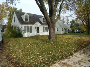 388 Miller Dr, Elgin, IL 60123