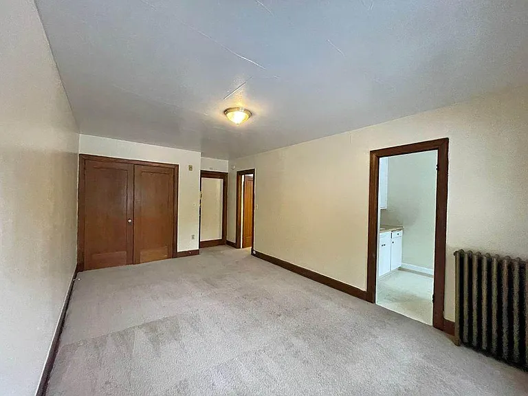 *This is NOT studio currently on market- but a representation of size.