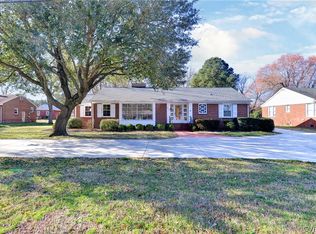 812 Poquoson Ave, Poquoson, VA 23662