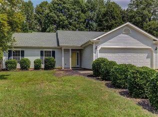 4105 Auburn Hills Dr, Greensboro, NC 27407