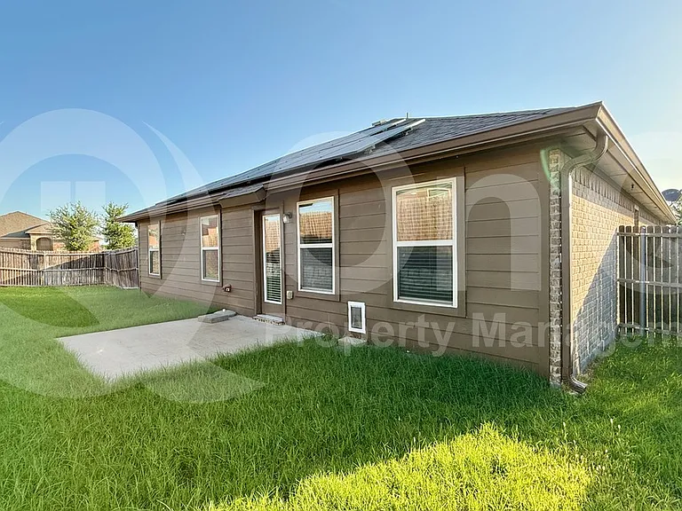 1113 Meadow Side Dr — Photo 16
