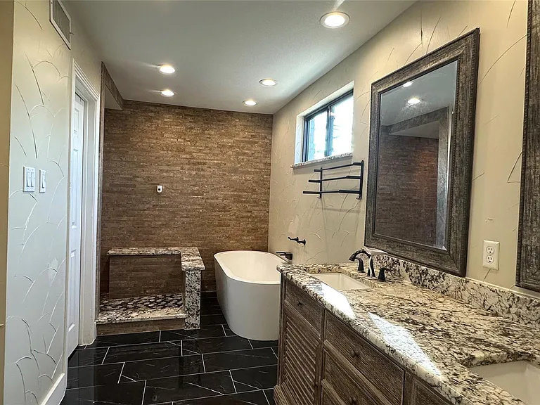 3925 Capricorn Ct — Photo 37