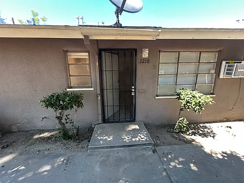 2218 N 1st St Photo 1