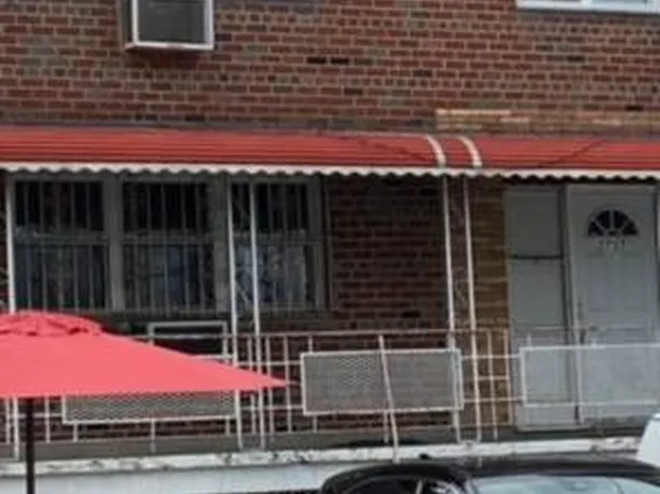 2717 Matthews Ave, Bronx, NY 10467